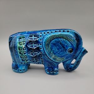 Mid-century Rimini Blue Bitossi Elephant Aldo Lodi Design Italian Pottery